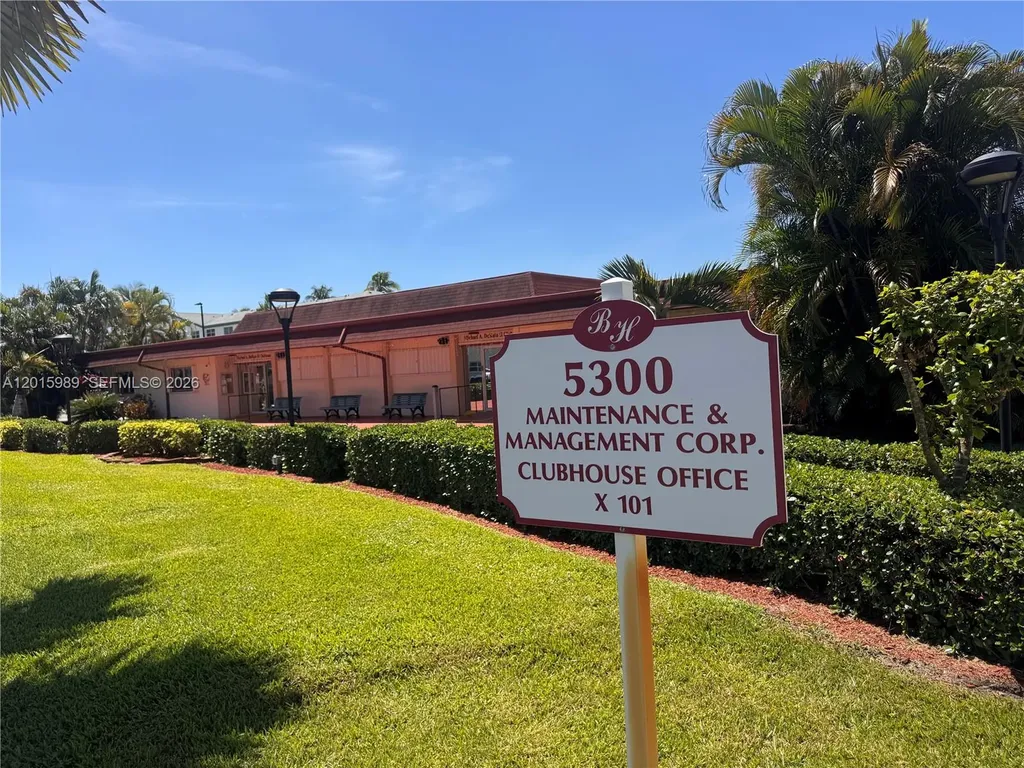 5300 Washington Street Hollywood FL 33021