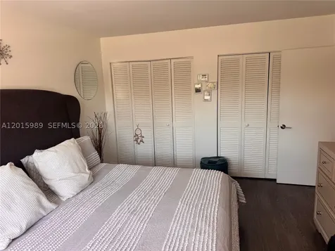 5300 Washington Street Hollywood FL 33021
