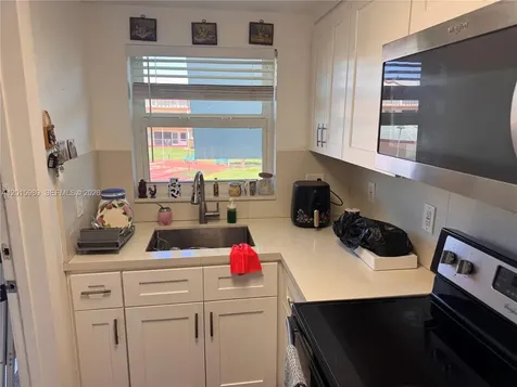 5300 Washington Street Hollywood FL 33021