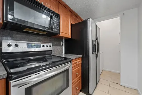 7200 NW 179th Street Hialeah FL 33015
