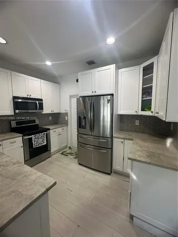 5402 Pointe Villa Drive Lighthouse Point FL 33064