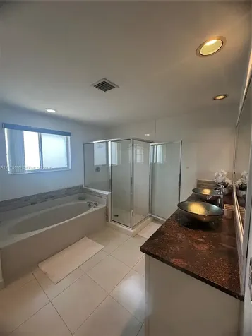 5402 Pointe Villa Drive Lighthouse Point FL 33064
