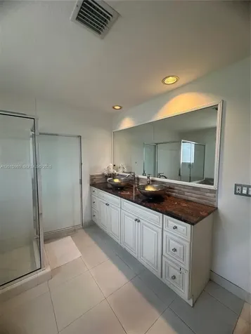 5402 Pointe Villa Drive Lighthouse Point FL 33064
