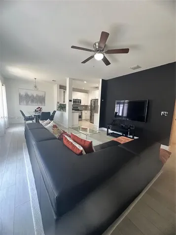 5402 Pointe Villa Drive Lighthouse Point FL 33064