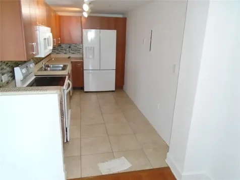 7501 E Treasure Drive North Bay Village FL 33141