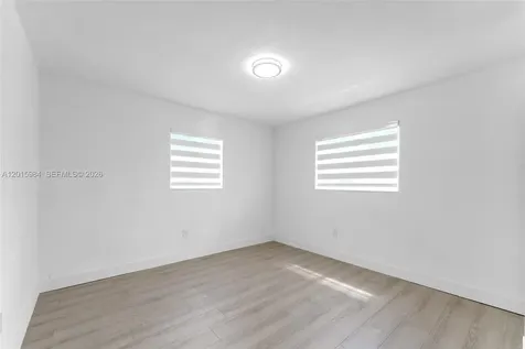 4211 SW 97th Place Miami FL 33165