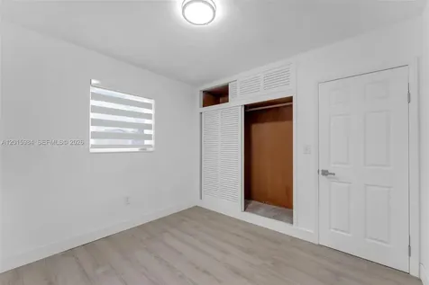4211 SW 97th Place Miami FL 33165
