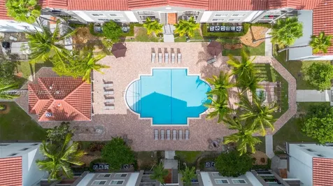 6861 SW 44th Street Miami FL 33155