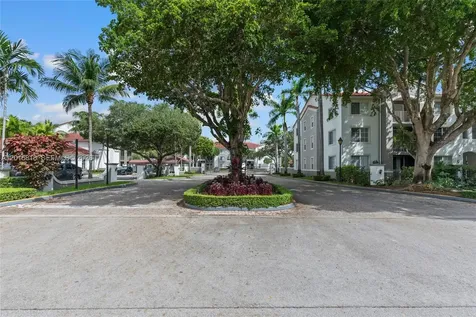 6861 SW 44th Street Miami FL 33155
