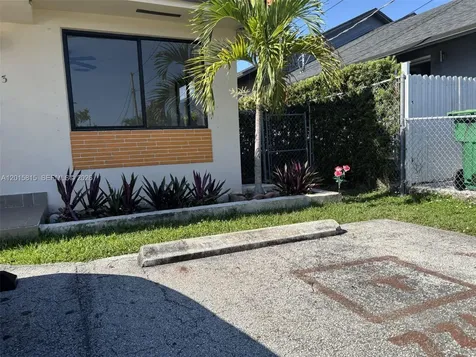 7343 SW 21st Street Miami FL 33155