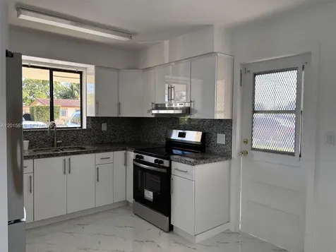 7343 SW 21st Street Miami FL 33155