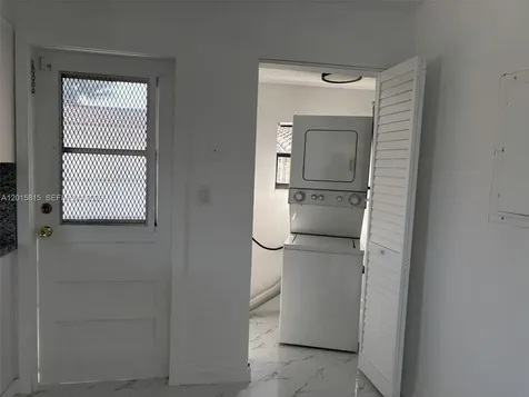 7343 SW 21st Street Miami FL 33155