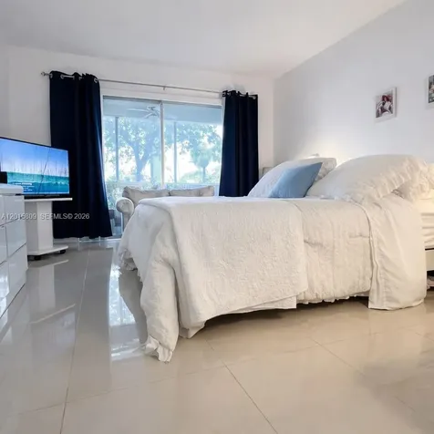 330 SE 2nd Street Hallandale Beach FL 33009