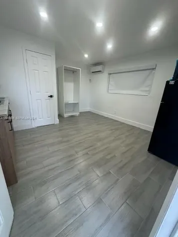 833 NW 75th Street Miami FL 33150