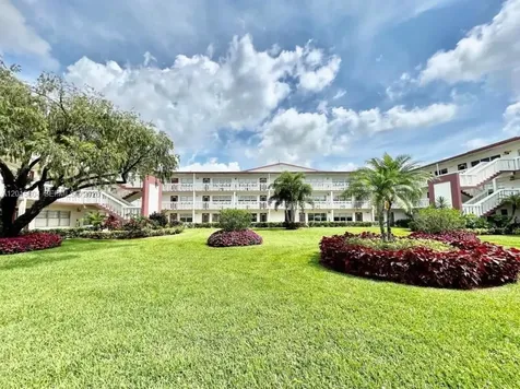 138 Fanshaw Boca Raton FL 33434
