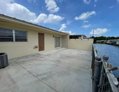 10112 SW 20th Street Miami FL 33165