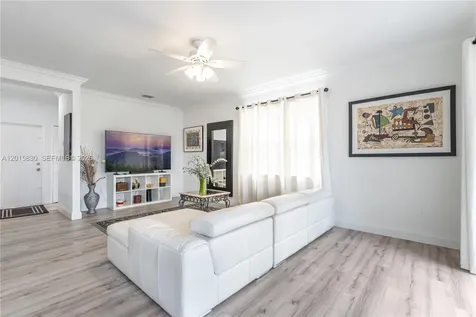 1733 SW 151st Place Miami FL 33185