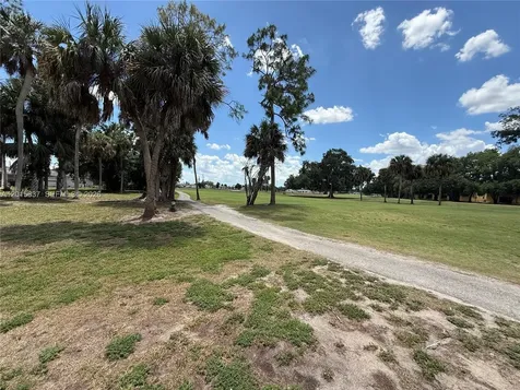2221 E 5th Street Lehigh Acres FL 33936