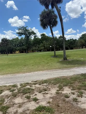 2221 E 5th Street Lehigh Acres FL 33936