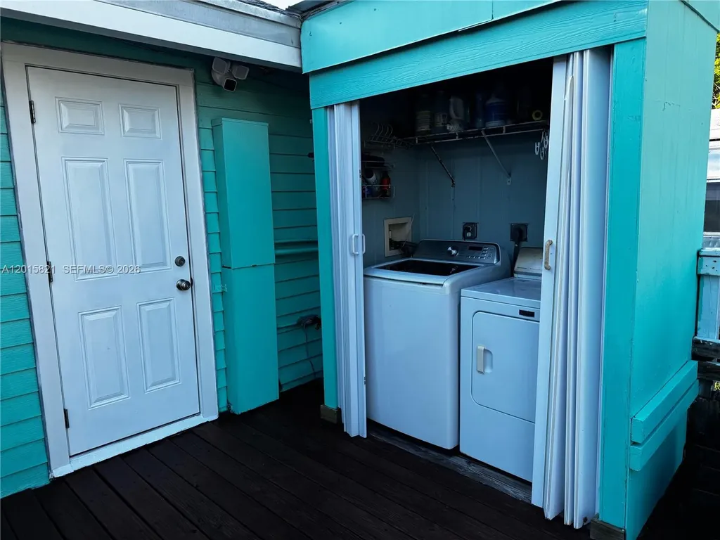 324 SW 3rd Avenue Delray Beach FL 33444