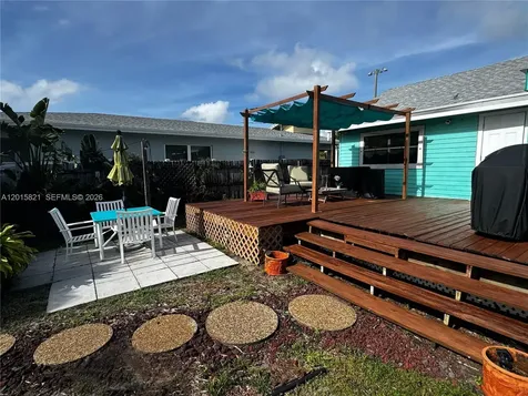 324 SW 3rd Avenue Delray Beach FL 33444