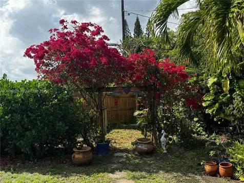 324 SW 3rd Avenue Delray Beach FL 33444