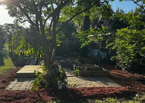 324 SW 3rd Avenue Delray Beach FL 33444