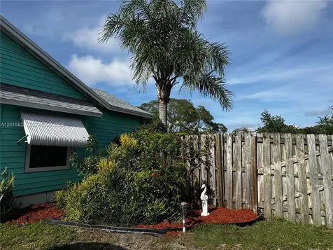 324 SW 3rd Avenue Delray Beach FL 33444