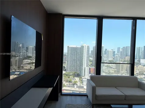 20 NE 11th Street Miami FL 33132