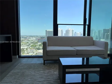 20 NE 11th Street Miami FL 33132