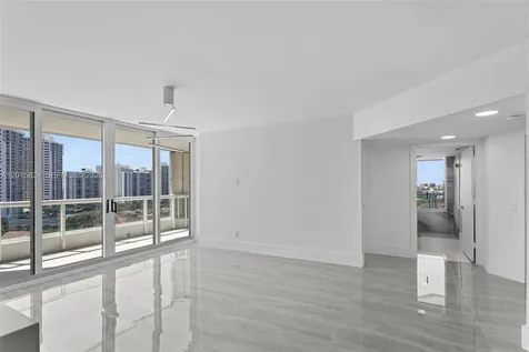 21055 Yacht Club Drive Aventura FL 33180