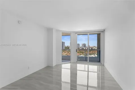 21055 Yacht Club Drive Aventura FL 33180
