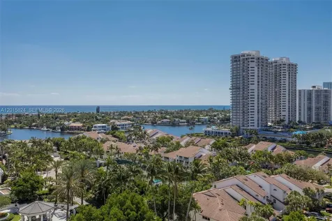 21055 Yacht Club Drive Aventura FL 33180
