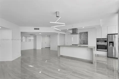 21055 Yacht Club Drive Aventura FL 33180