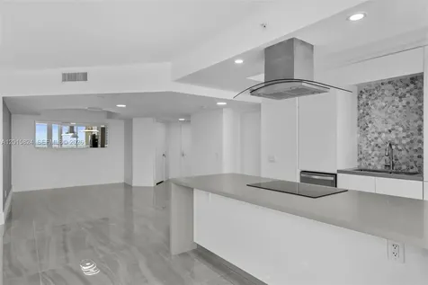 21055 Yacht Club Drive Aventura FL 33180