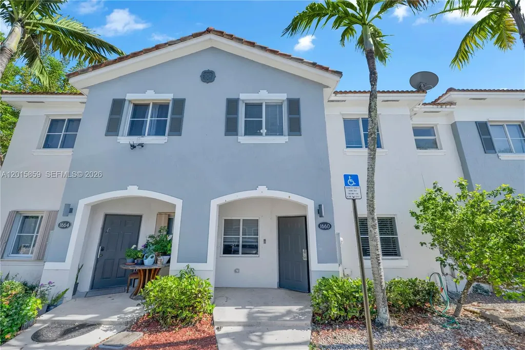 1660 SE 30th Street Homestead FL 33035