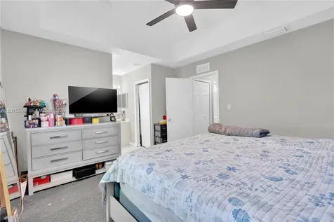 1660 SE 30th Street Homestead FL 33035