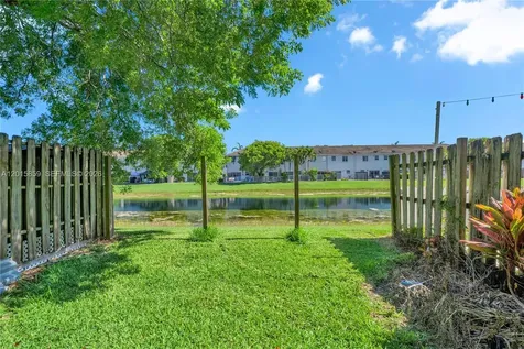 1660 SE 30th Street Homestead FL 33035