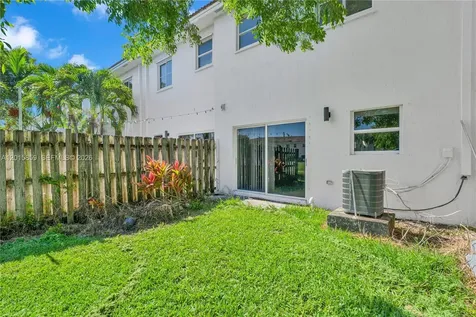 1660 SE 30th Street Homestead FL 33035