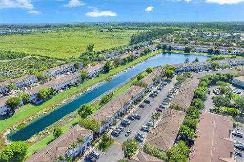 1660 SE 30th Street Homestead FL 33035