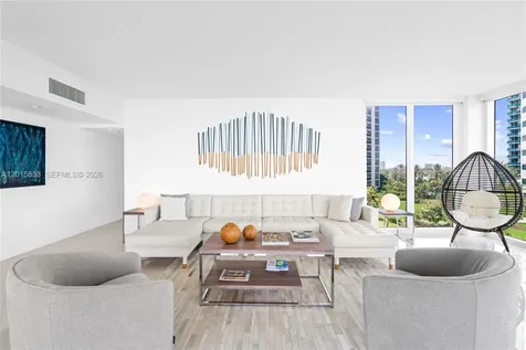 10275 Collins Avenue Bal Harbour FL 33154