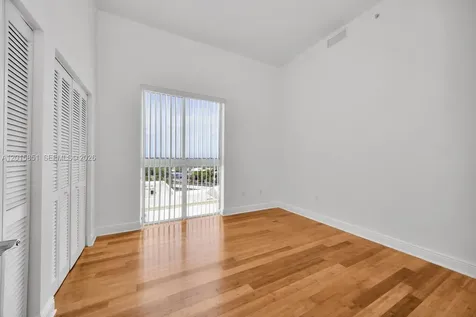 7275 SW 90th Street Miami FL 33156