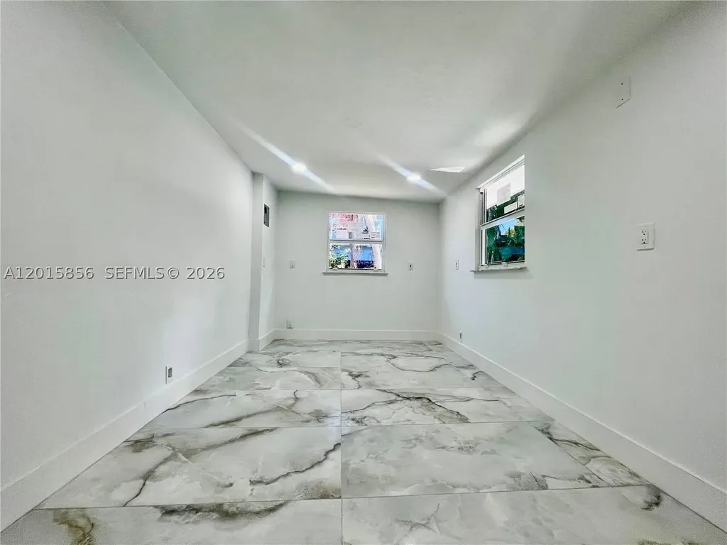 1649 NE 8th Avenue Fort Lauderdale FL 33305