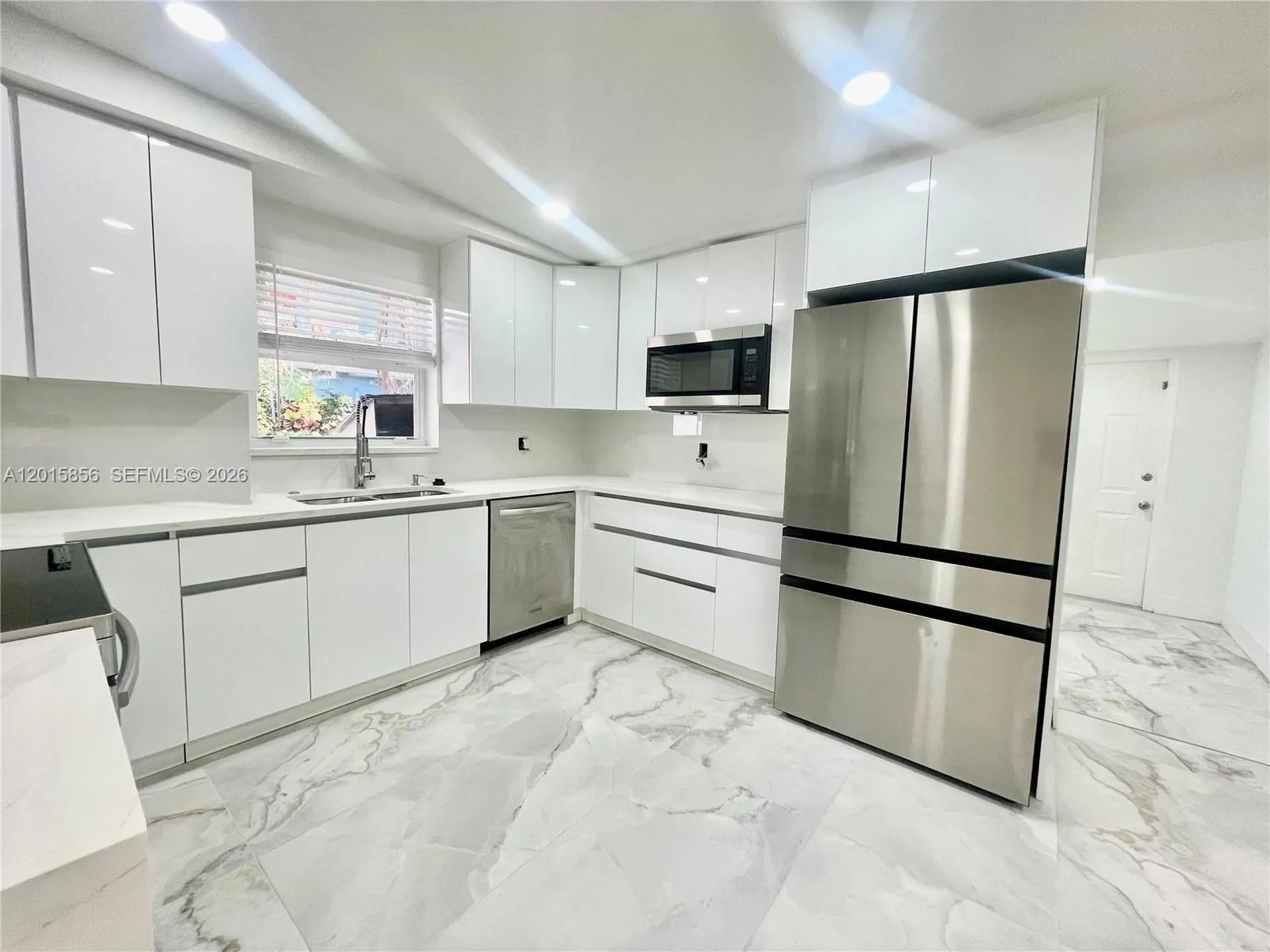 1649 NE 8th Avenue Fort Lauderdale FL 33305