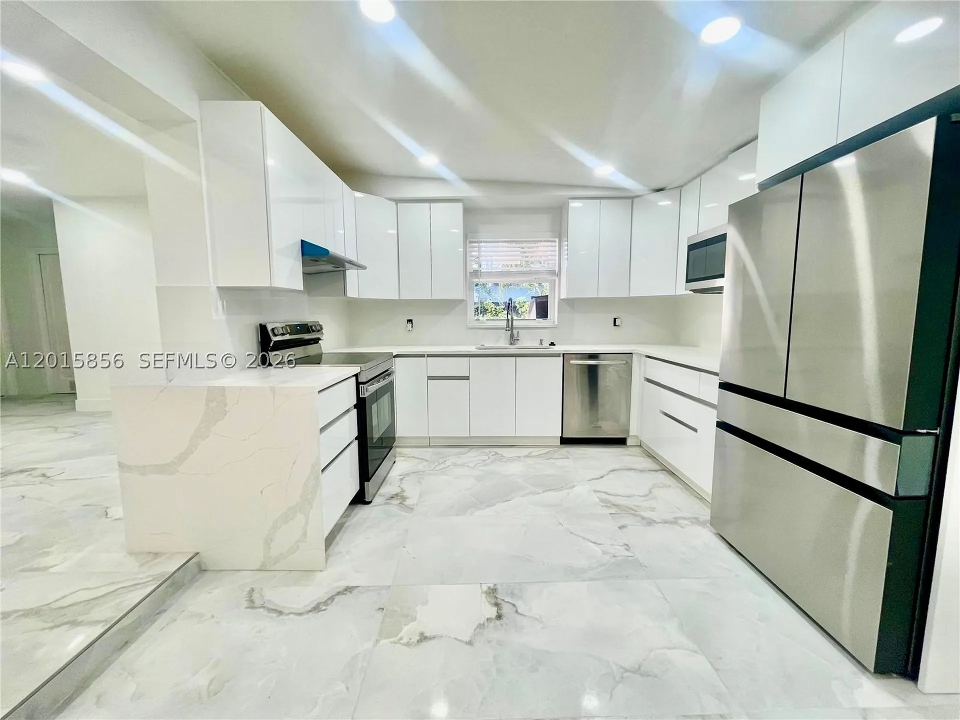 1649 NE 8th Avenue Fort Lauderdale FL 33305