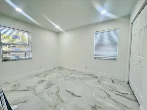 1649 NE 8th Avenue Fort Lauderdale FL 33305
