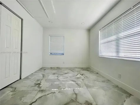 1649 NE 8th Avenue Fort Lauderdale FL 33305