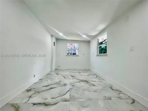 1649 NE 8th Avenue Fort Lauderdale FL 33305