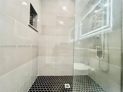 1649 NE 8th Avenue Fort Lauderdale FL 33305
