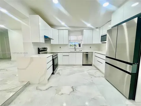 1649 NE 8th Avenue Fort Lauderdale FL 33305